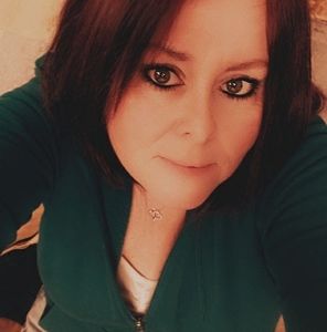 Meet your Posher, Laurie